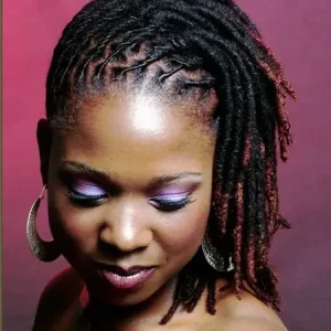 Locks cheveux courts - Création et entretien de locks sur cheveux courts afro et crépus au salon For Eve Hair Château Rouge Paris 18